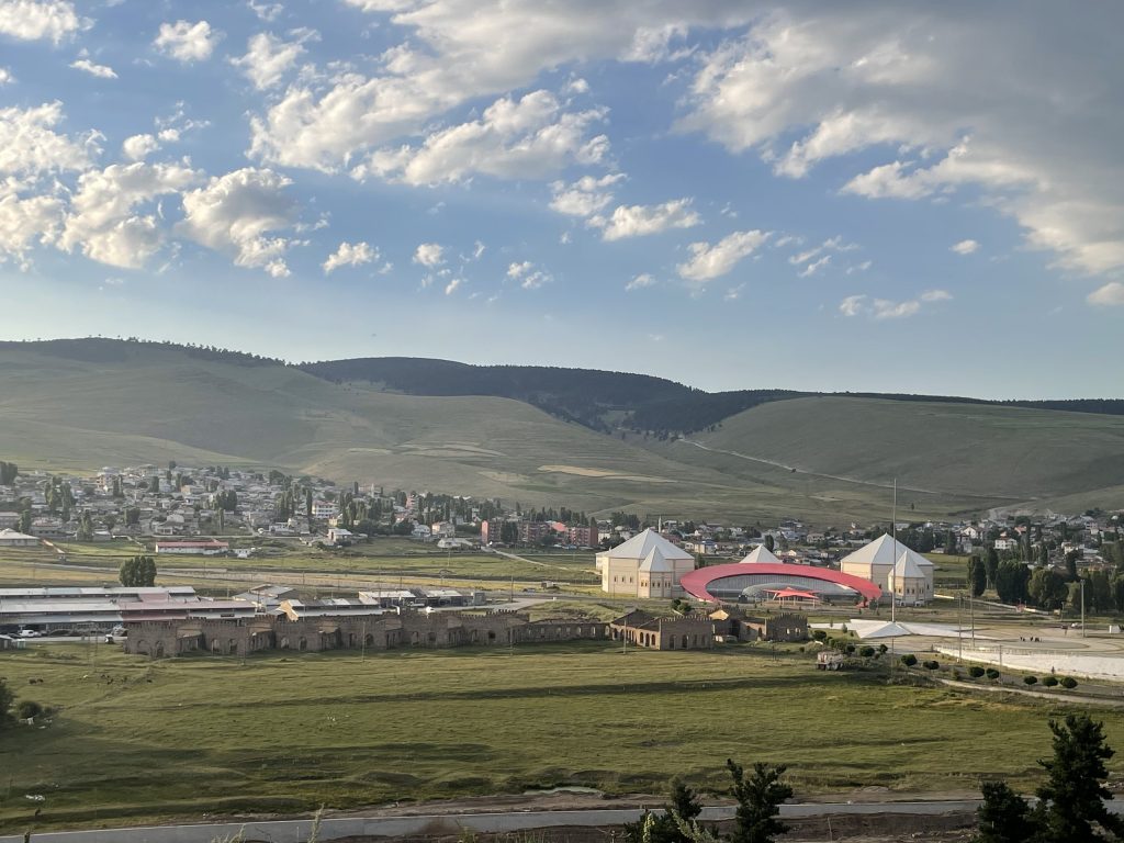 Мемориальный комплекс в долине Сарыкамыша