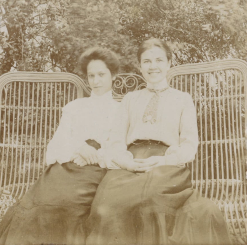 Вера Хлудова и Стефанида Перлова 7 мая 1905 года